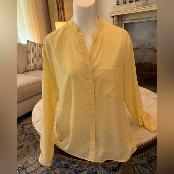 Cynthia‎ Rowley Butter Yellow Long Sleeve Buttoned Blouse - Picture 2 of 9
